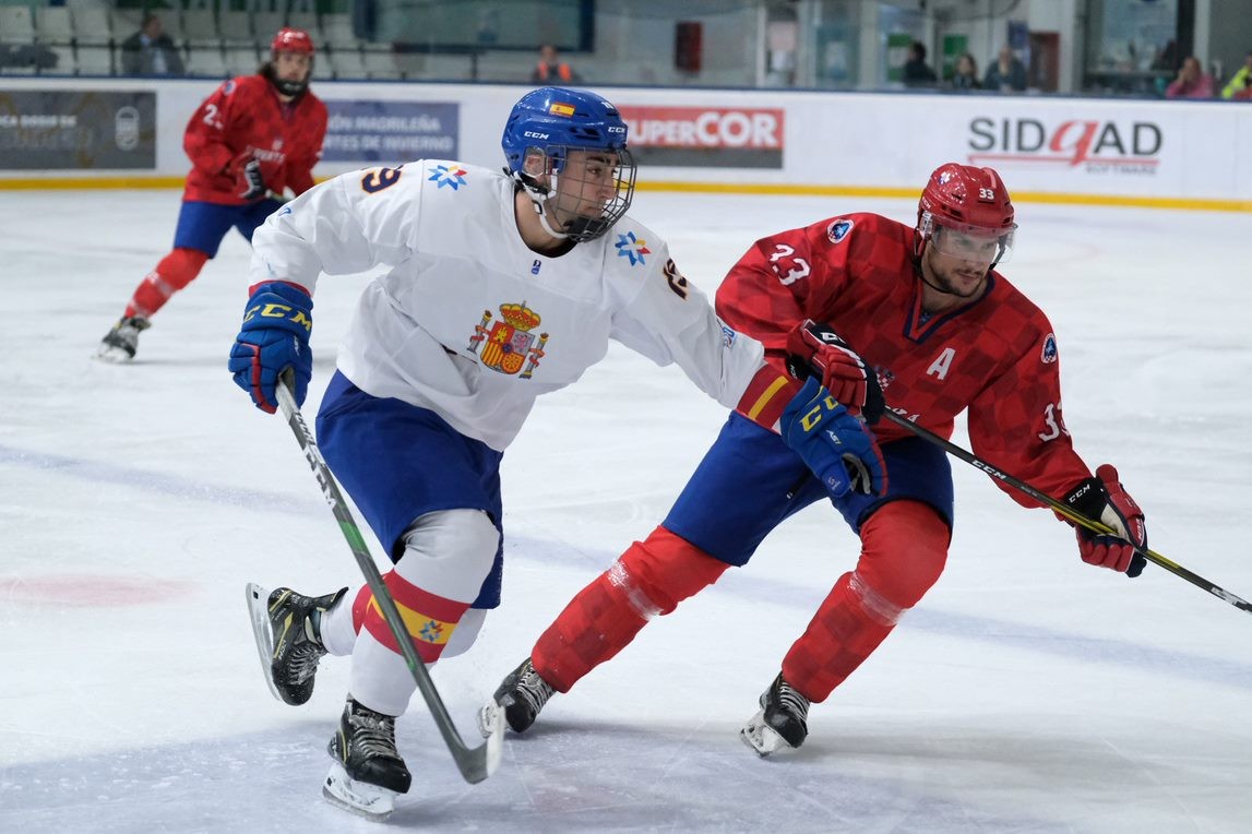 El hockey sobre hielo navarro tiene ya su Campe&oacute;n del Mundo